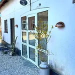 Maglebjerggaard Gaestgiveri Bed & Breakfast *