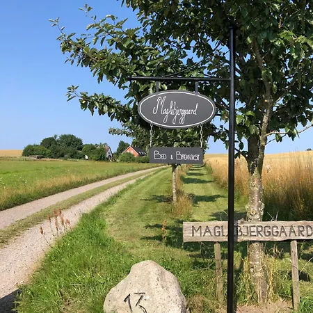 Maglebjerggaard Gaestgiveri Bed & Breakfast *